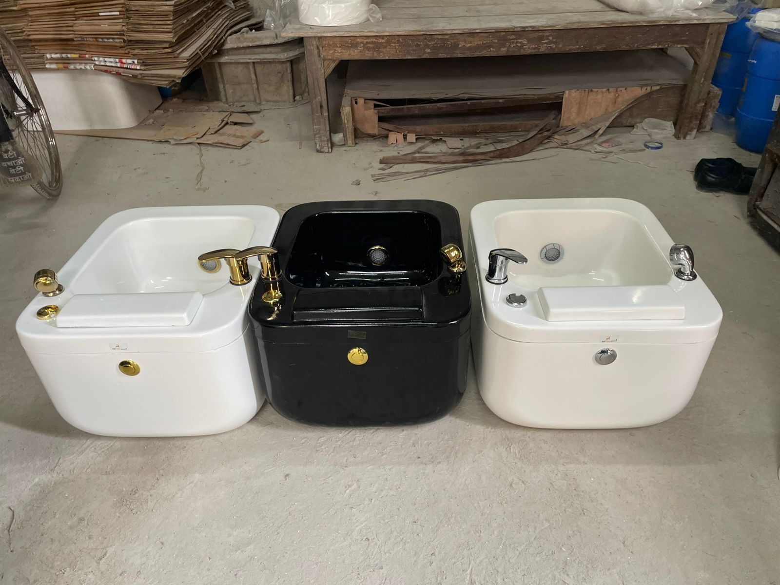 Robust Pedicure Jacuzzi PU Paint Tub - Image 6
